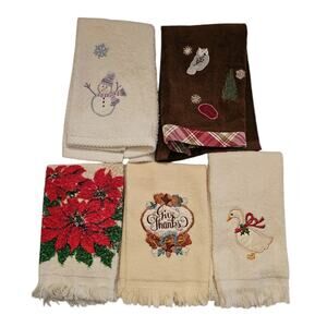 Lot of 5 Vintage Christmas Holiday Hand Kitchen Towels Royal Cherry Poinsettia